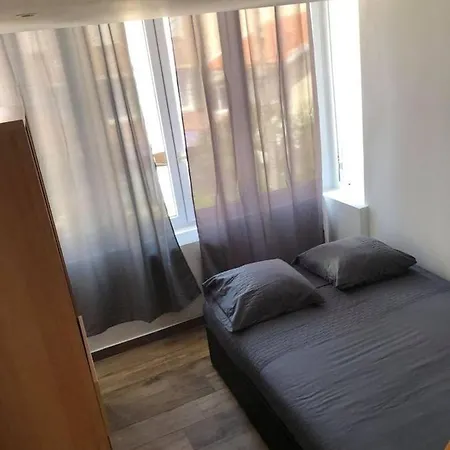 - - 6 Pers - 2 Ch Apartment Toulon
